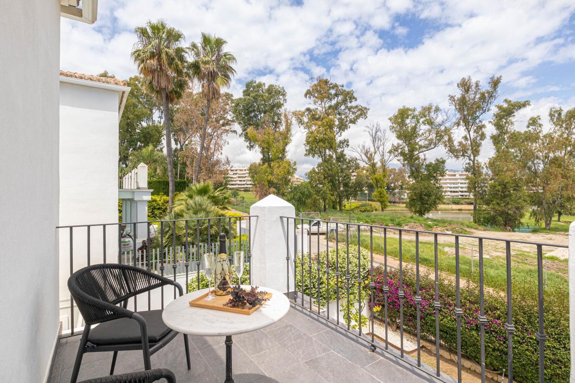 Zacaluca Pool Whirlpool Sauna&gym * Marbella